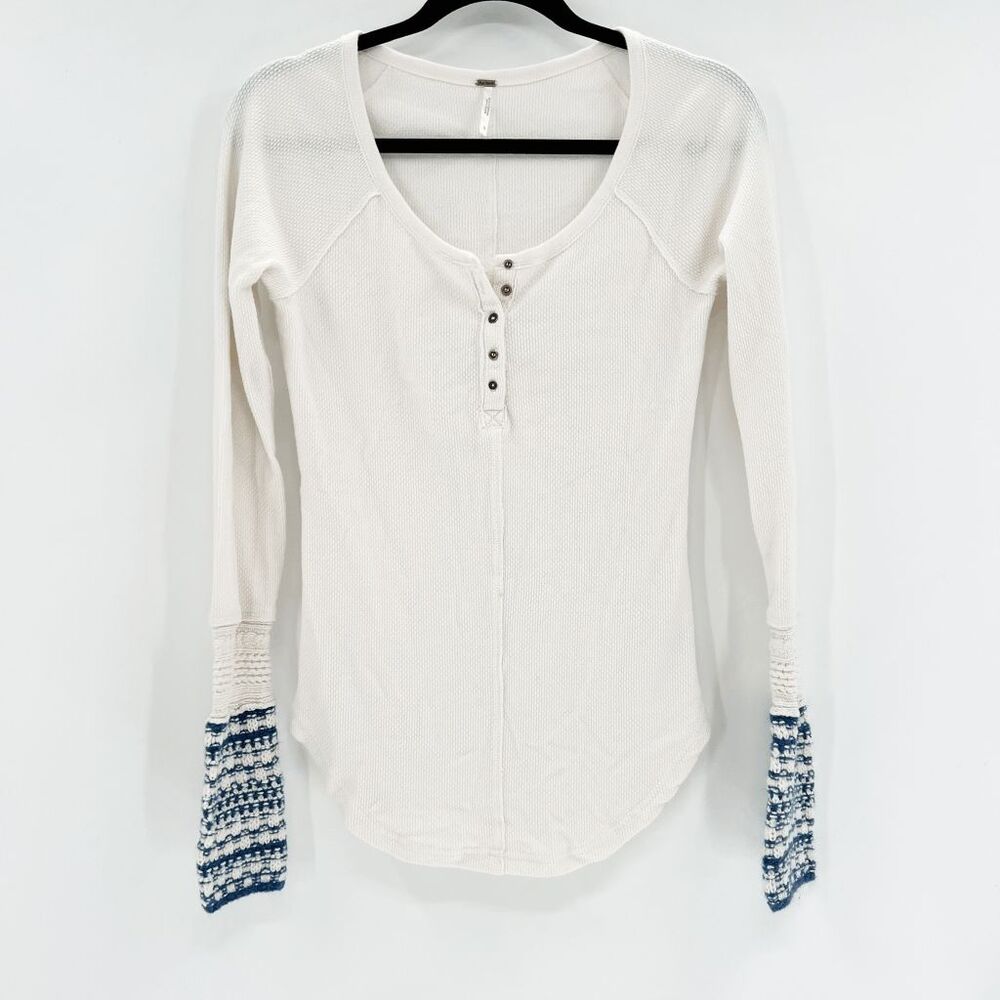Free People Ski Lodge Alphine Henley Thermal Top Women L White Blue Crochet Cuff - Picture 2 of 7